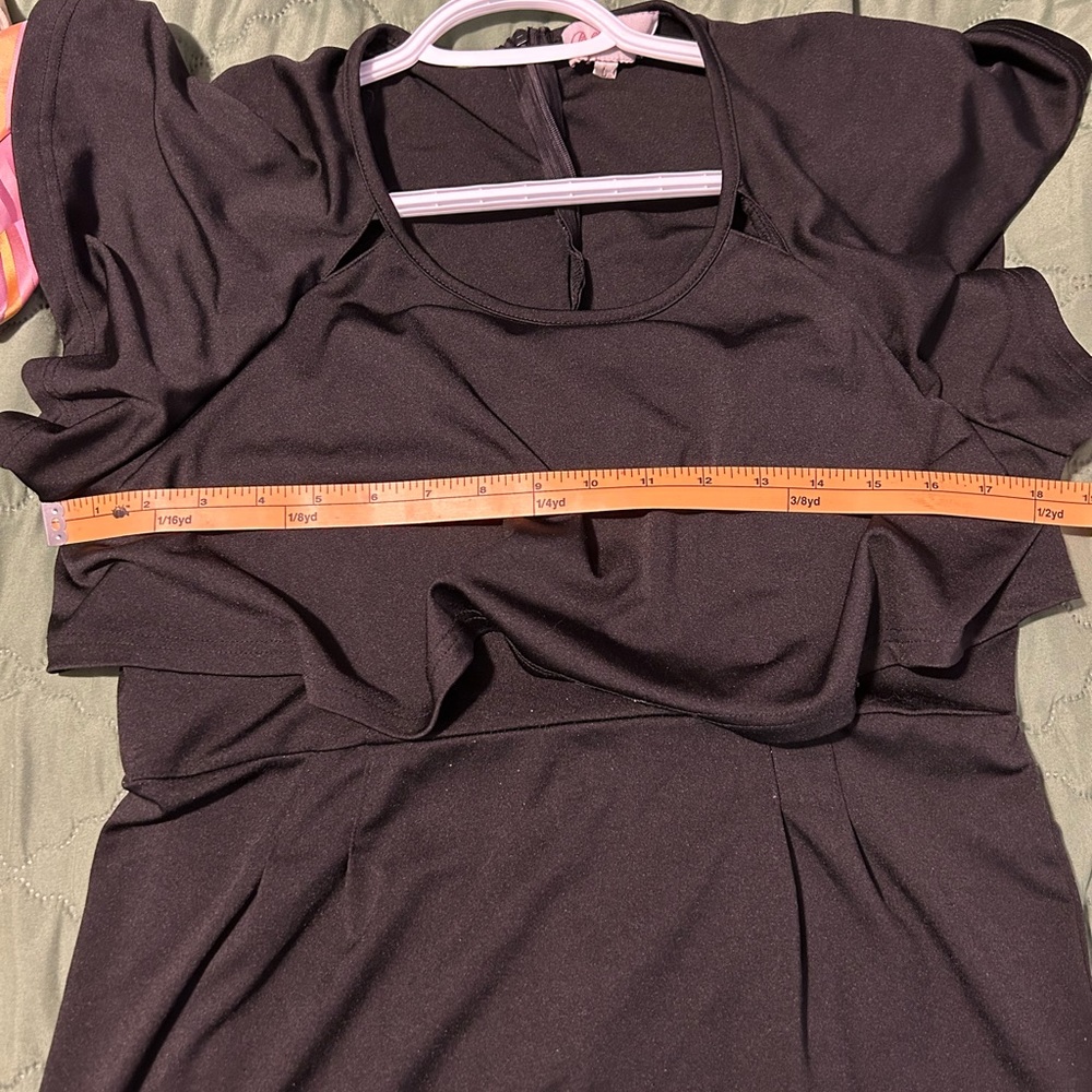 Black Dress - Picture 5 of 5